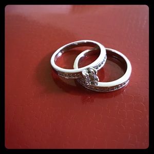 1K White Gold Engagement & Wedding Band Set!